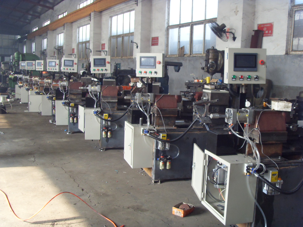 CK6125系列数控机床